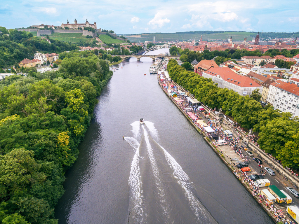 Sternla, WakeRace, Wakeboard, Rider, Stadtstrand, Würzburg, Lauterbach Kreativbetreuung, Marketing, Kreativ, Agentur, Social Media, Consulting, Kommunikationsagentur, Gestaltung